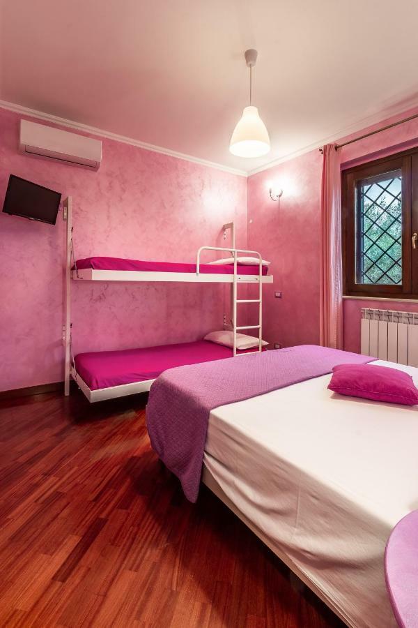 Il Bacio E La Nocciola Bed and Breakfast Labico Eksteriør billede