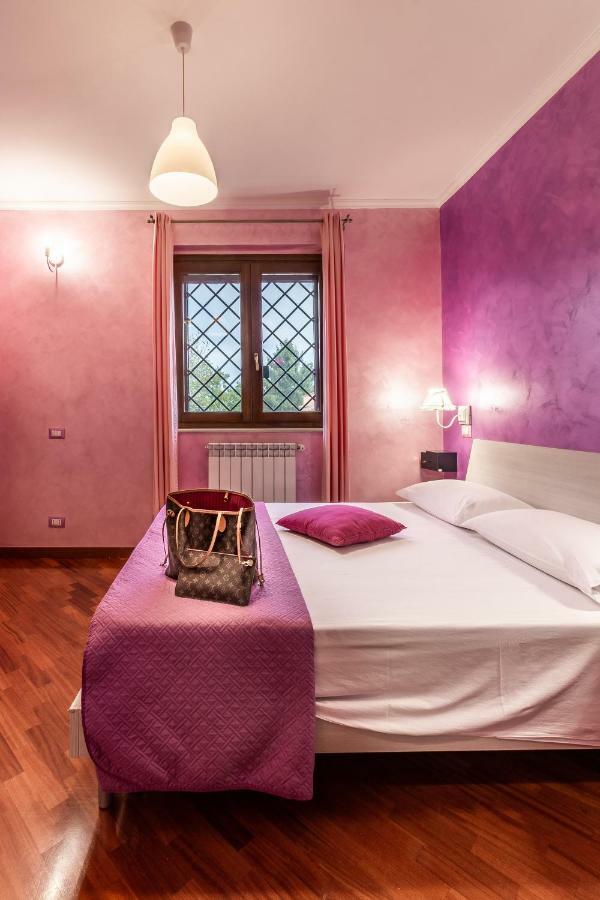 Il Bacio E La Nocciola Bed and Breakfast Labico Eksteriør billede